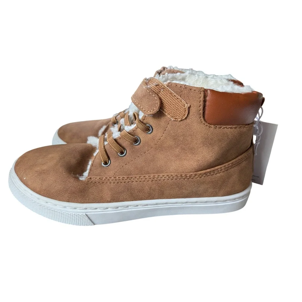 Capelli New York Kids Tan Faux Suede Sherpa Lined High Top Sneakers Size 4 NEW